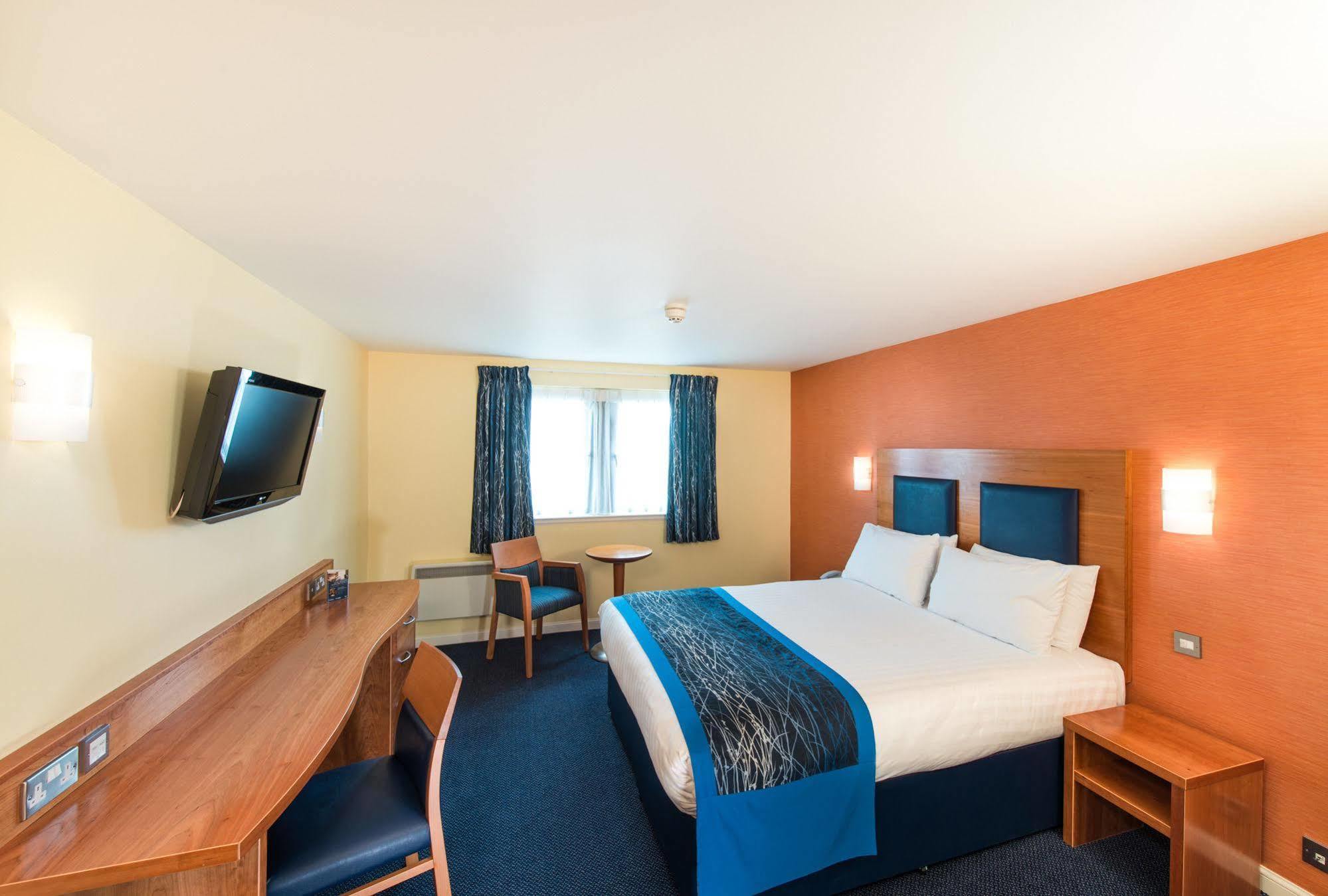 Leonardo Aberdeen Airport Dyce