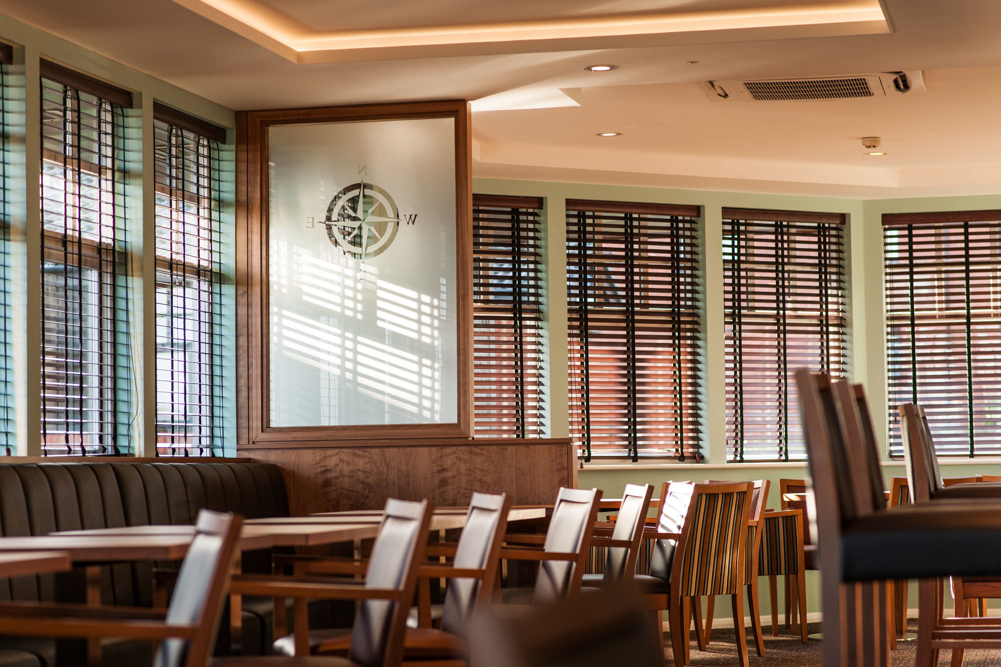 Hotel Leonardo Aberdeen Airport 3*